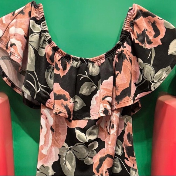 New mode Floral Off-Shoulder body suit SMALL 13in pit to pit stretchy - Picture 5 of 5